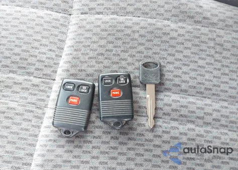 1997 Ford F-150 Lariat/Xl/Xlt z USA, uszkodzony, nr VIN 1FTDX1867VKA11522